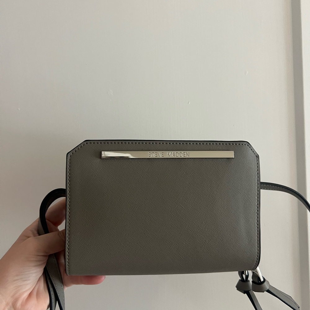 Steve Madden slate gray crossbody bag